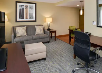 Homewood Suites by Hilton Fresno hotel thumbnail 7