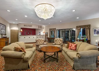 Super 8 by Wyndham Eureka Springs hotel thumbnail 2
