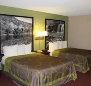 Super 8 by Wyndham Eureka Springs hotel detail image 3