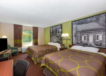 Super 8 by Wyndham Eureka Springs hotel thumbnail 4