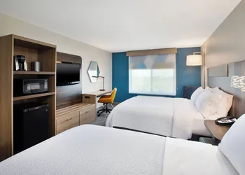 Holiday Inn Express and Suites Sioux Falls SW by IHG hotel thumbnail 7