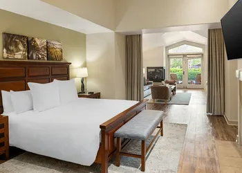 The Quail hotel thumbnail 7