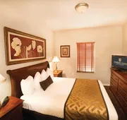 Stratford Suites hotel detail image 4