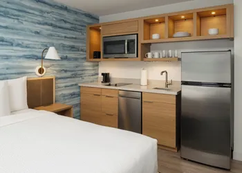 TownePlace Suites by Marriott Portland Airport hotel thumbnail 7