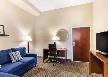 Comfort Suites Elkridge Columbia Gateway hotel thumbnail 6