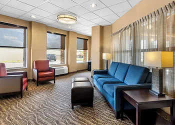 Comfort Inn & Suites Near University of Wyoming hotel thumbnail 4