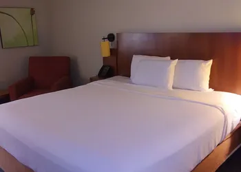 Travelodge by Wyndham Columbus State University hotel thumbnail 2