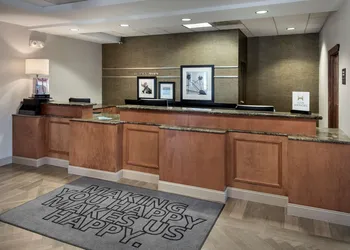 Hampton Inn Boston - Logan Airport hotel thumbnail 3