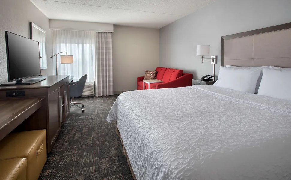 Hampton Inn Boston - Logan Airport hotel detail image 6