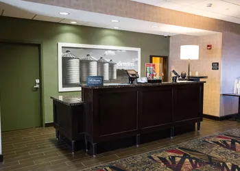 Hampton Inn & Suites Bismarck Northwest hotel thumbnail 3