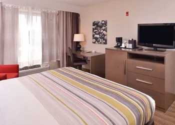 Country Inn & Suites by Radisson, Omaha Airport, IA hotel thumbnail 7