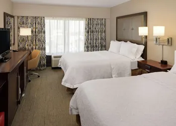 Hampton Inn Louisville Downtown hotel thumbnail 5