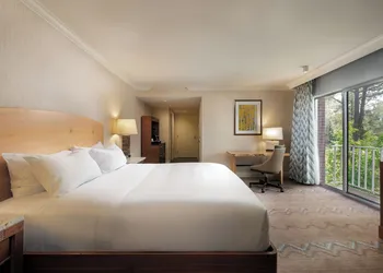 Little America Flagstaff hotel thumbnail 5
