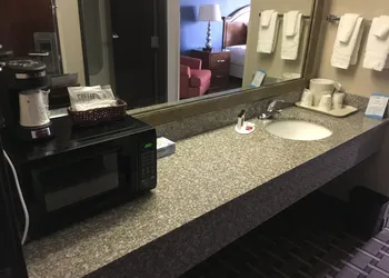 Quality Inn Lawton near Fort Sill hotel thumbnail 2