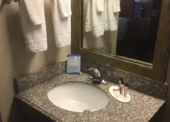 Quality Inn Lawton near Fort Sill hotel thumbnail 6