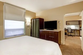 Home2 Suites by Hilton West Edmonton, Alberta, Canada hotel thumbnail 8