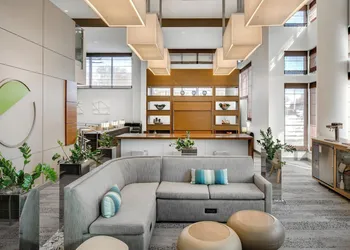 Element by Marriott Omaha Midtown Crossing hotel thumbnail 2