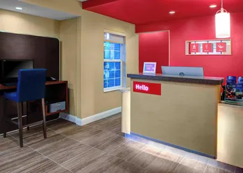 TownePlace Suites by Marriott Fresno hotel thumbnail 2