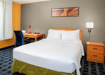 TownePlace Suites by Marriott Fresno hotel thumbnail 4