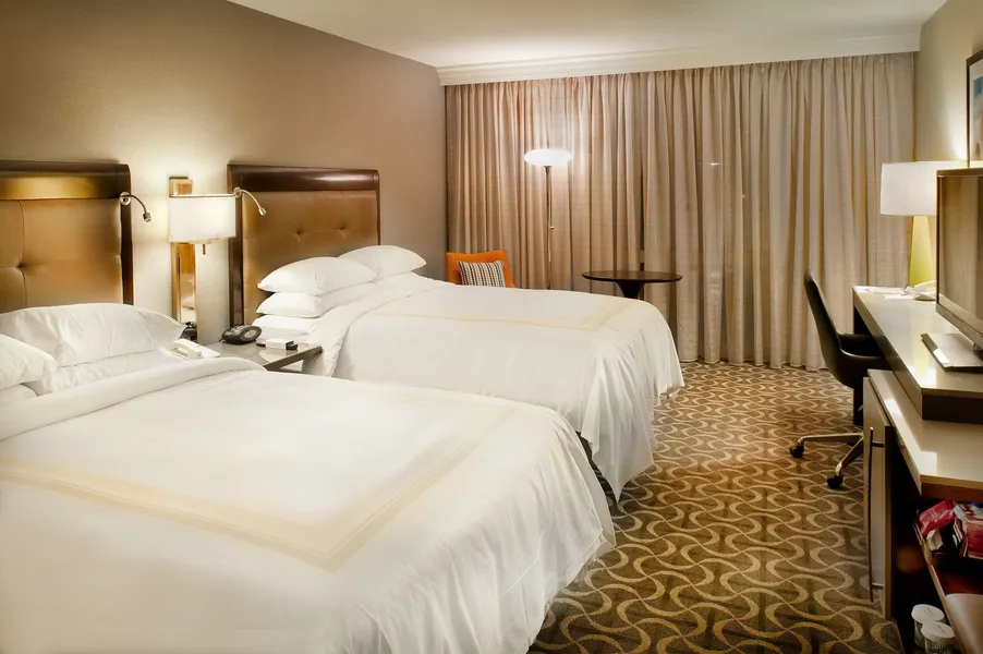 Marriott St. Louis Airport hotel detail image 6