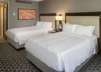 Marriott St. Louis Airport hotel thumbnail 8