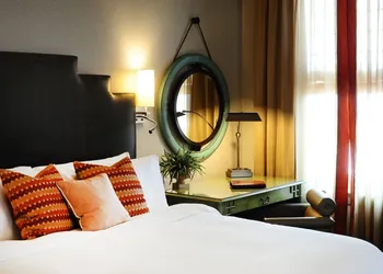 Hotel ICON Autograph Collection by Marriott hotel thumbnail 4