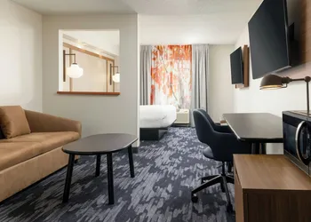 Fairfield Inn & Suites by Marriott Cincinnati Eastgate hotel thumbnail 6