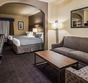 Best Western Plus Hill Country Suites hotel detail image 4