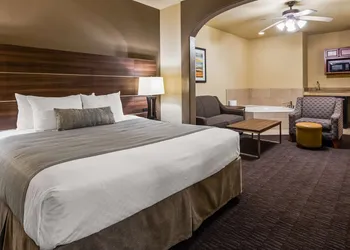 Best Western Plus Hill Country Suites hotel thumbnail 6