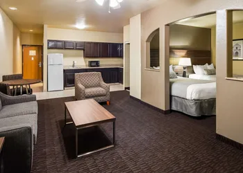 Best Western Plus Hill Country Suites hotel thumbnail 8