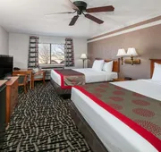 Ramada by Wyndham Oklahoma City Airport North hotel detail image 7