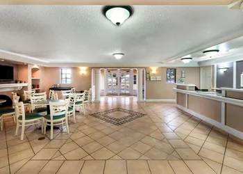 La Quinta Inn by Wyndham Albuquerque Northeast hotel thumbnail 2