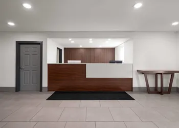 Wingate by Wyndham Matthews/Charlotte hotel thumbnail 3