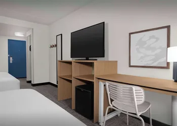 Spark by Hilton San Antonio Airport hotel thumbnail 5