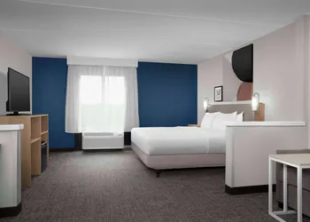 Spark by Hilton San Antonio Airport hotel thumbnail 6