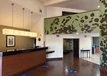 Sky Harbor Airport Inn hotel thumbnail 4