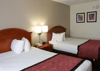 Baymont by Wyndham Louisville East hotel thumbnail 6