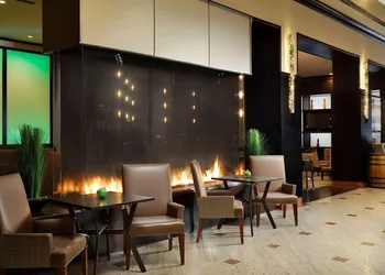 Hilton Rosemont Chicago O'Hare hotel thumbnail 3