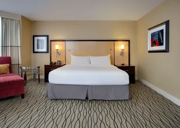 Hilton Rosemont Chicago O'Hare hotel thumbnail 7