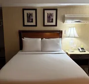 Windsor Inn Hotel hotel detail image 7