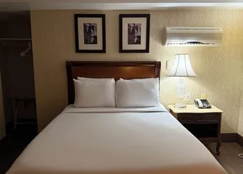 Windsor Inn Hotel hotel thumbnail 7