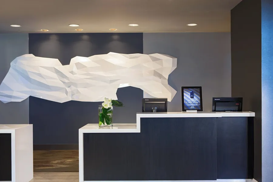 Renaissance Chicago O'Hare Suites Hotel hotel detail image 2