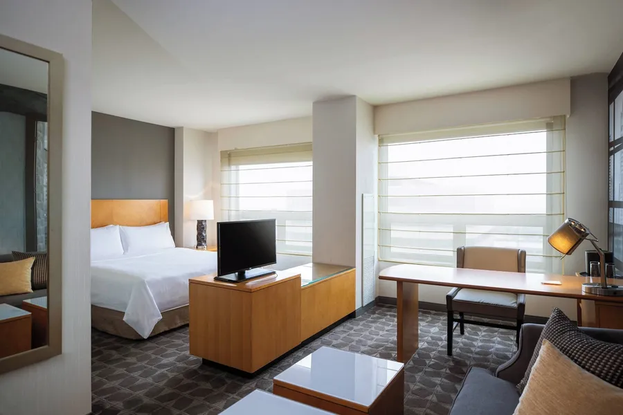 Renaissance Chicago O'Hare Suites Hotel hotel detail image 6