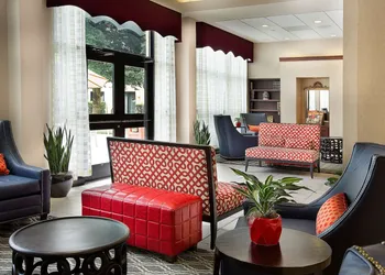 DoubleTree by Hilton Charlotte Airport hotel thumbnail 3