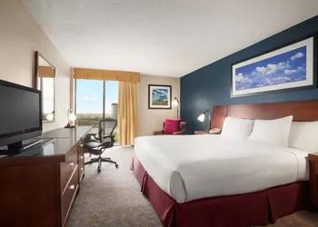 DoubleTree by Hilton Dallas - DFW Airport North hotel thumbnail 8