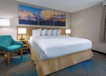 Days Inn & Suites by Wyndham Denver International Airport hotel thumbnail 8