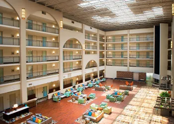 Embassy Suites by Hilton Cincinnati Northeast Blue Ash hotel thumbnail 2