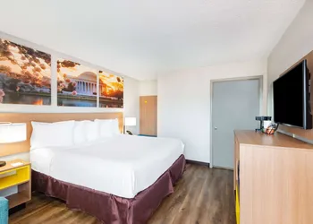 Days Inn by Wyndham Charlottesville/University Area hotel thumbnail 5