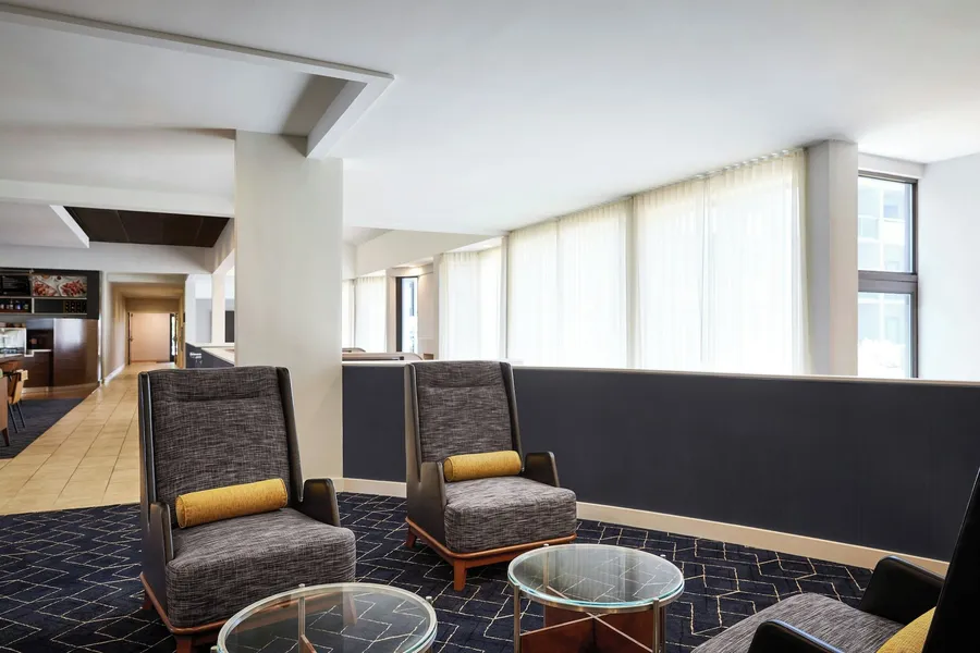 Courtyard by Marriott St Louis Westport Plaza hotel detail image 2