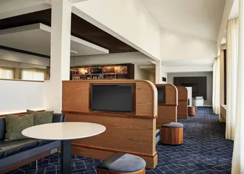 Courtyard by Marriott St Louis Westport Plaza hotel thumbnail 4